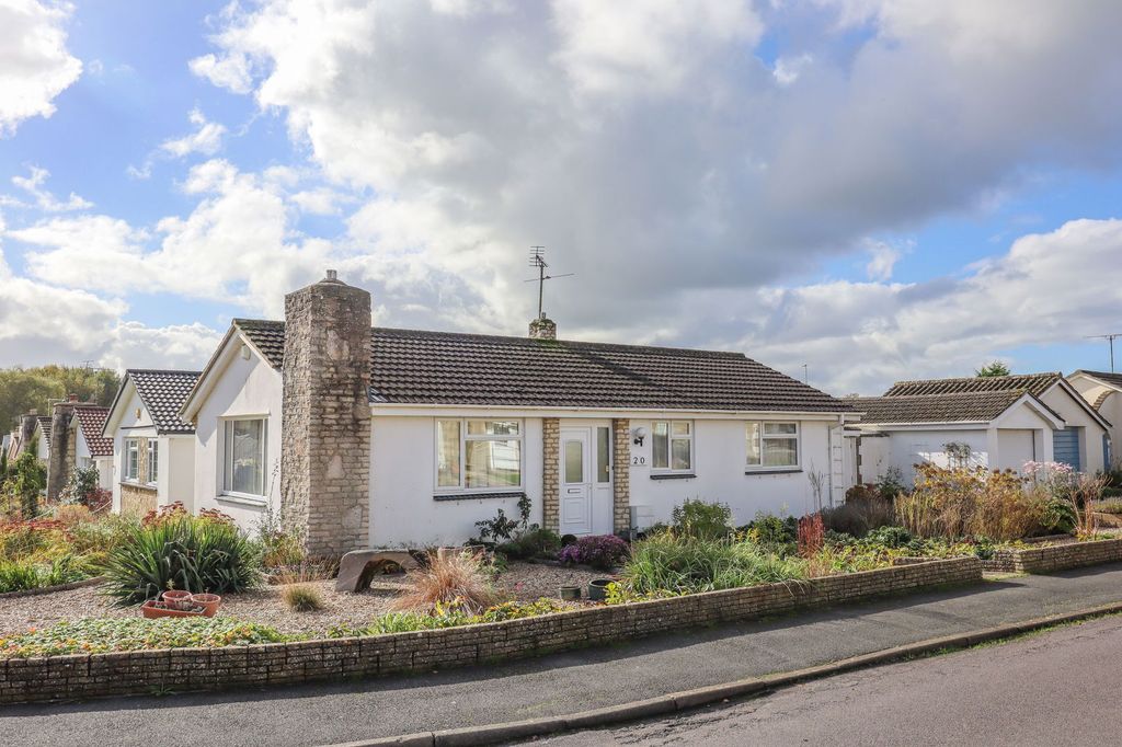 Property photo 1 of 11