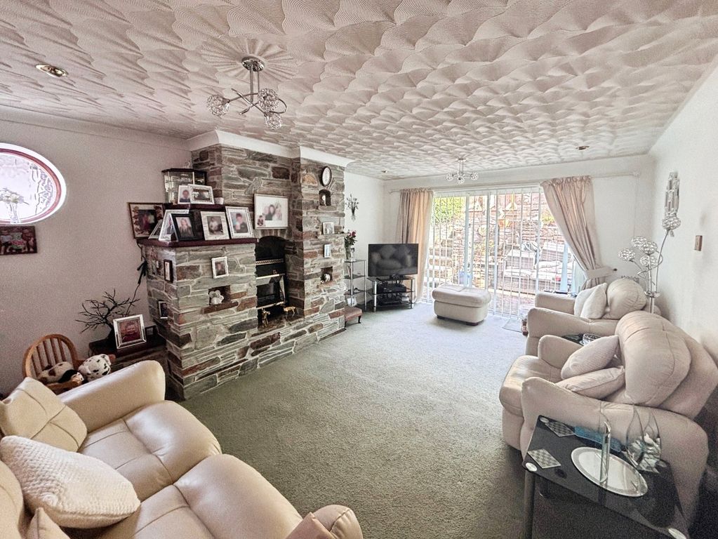 Property photo 3 of 27 Picture No. 06