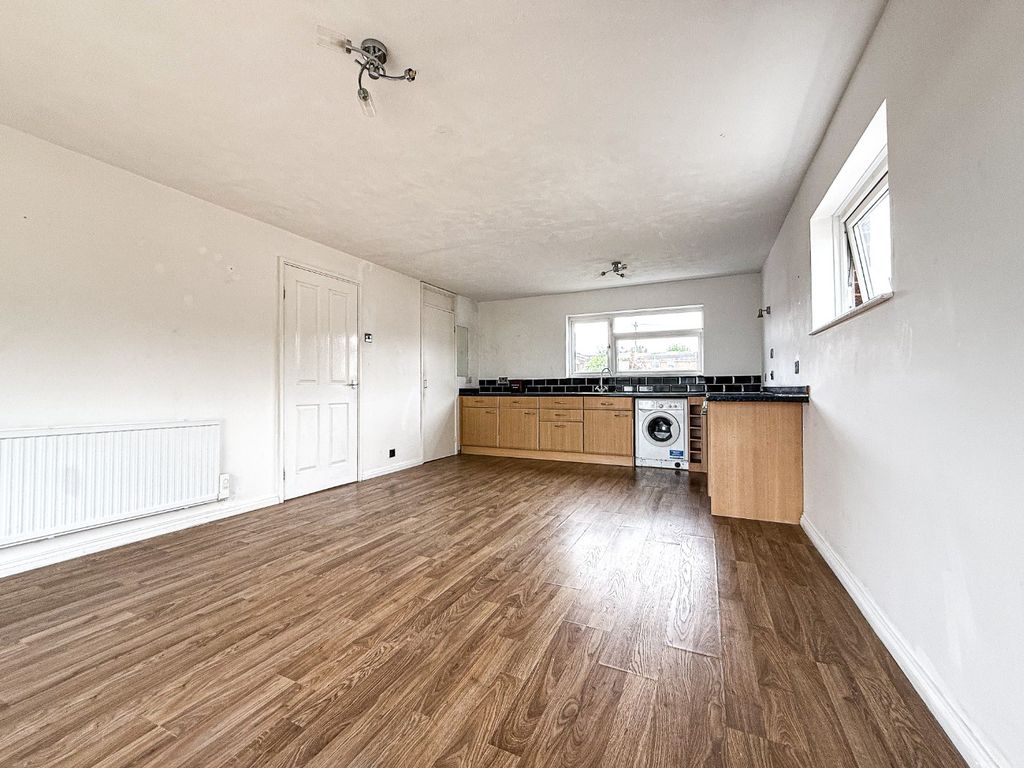 Property photo 3 of 10 4265094