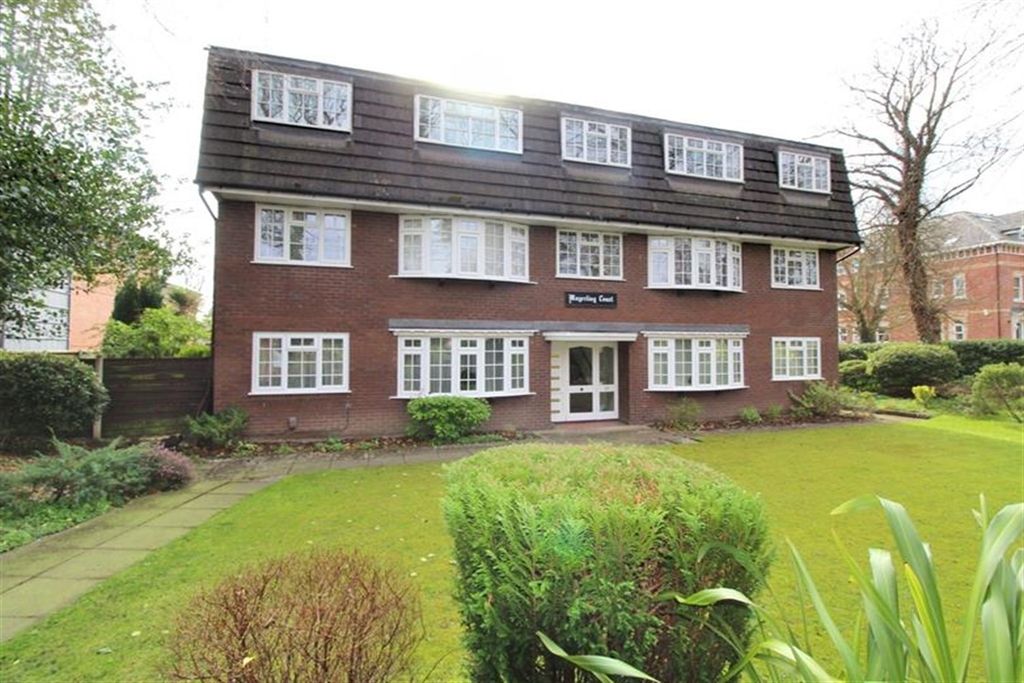 Property photo 1 of 13 (Main)