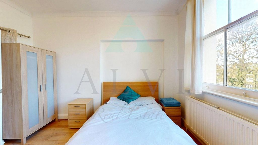 Property photo 2 of 25 Picture No. 02