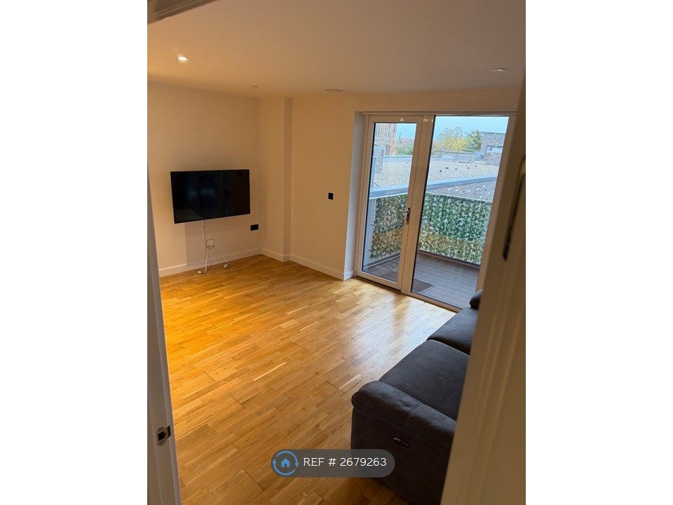 Property photo 3 of 14