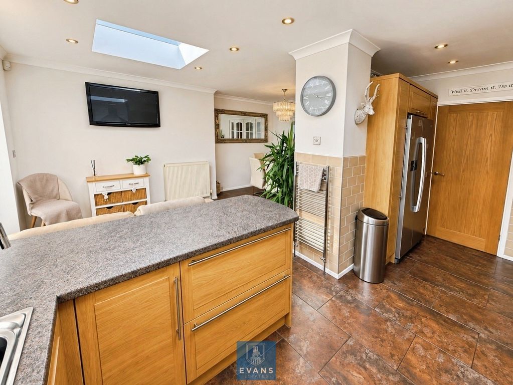 Property photo 3 of 21 Extended Kitchen Diner