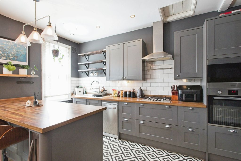 Property photo 2 of 19 Img_0476