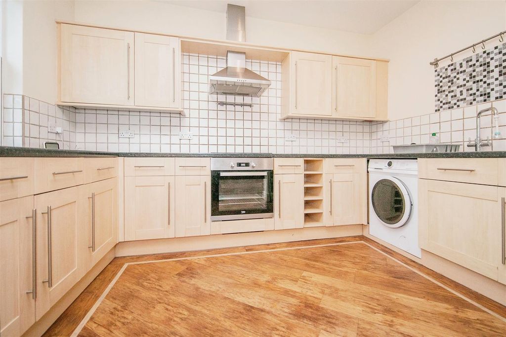 Property photo 1 of 12 Image