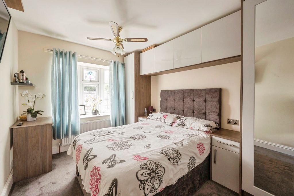 Additional image 10 of 5 bed semi-detached house for saleWest Common Lane, Scunthorpe DN17