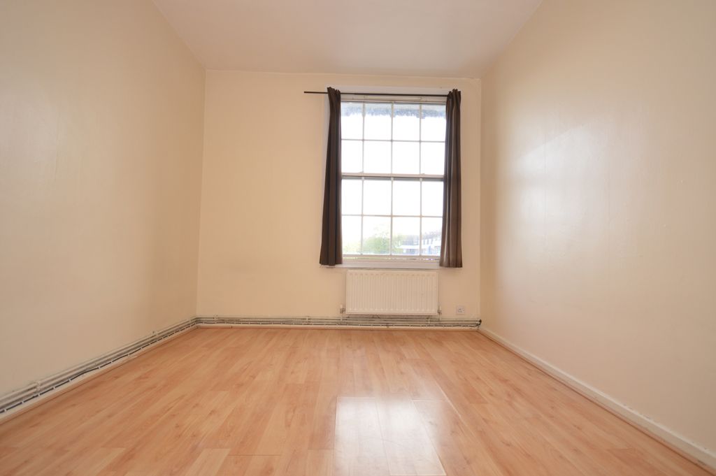 Property photo 3 of 5 Gallery