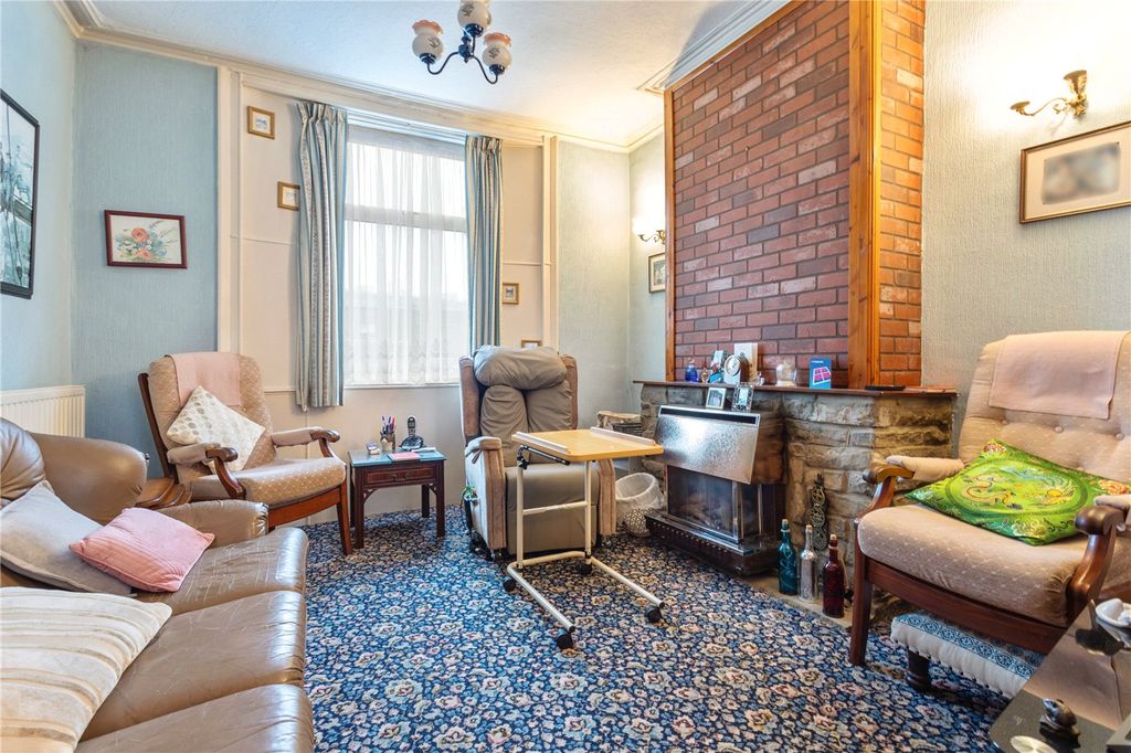 Property photo 2 of 12 Picture No. 03