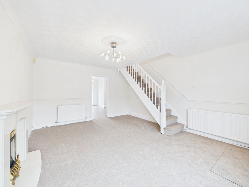 Property photo 3 of 25