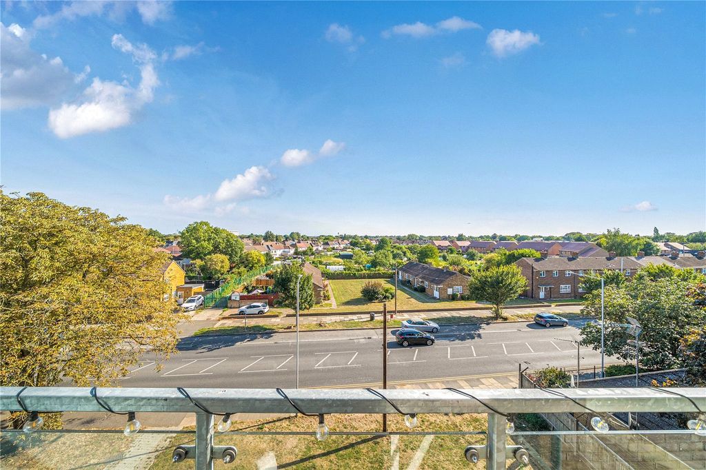 Property photo 2 of 12 Picture No. 03