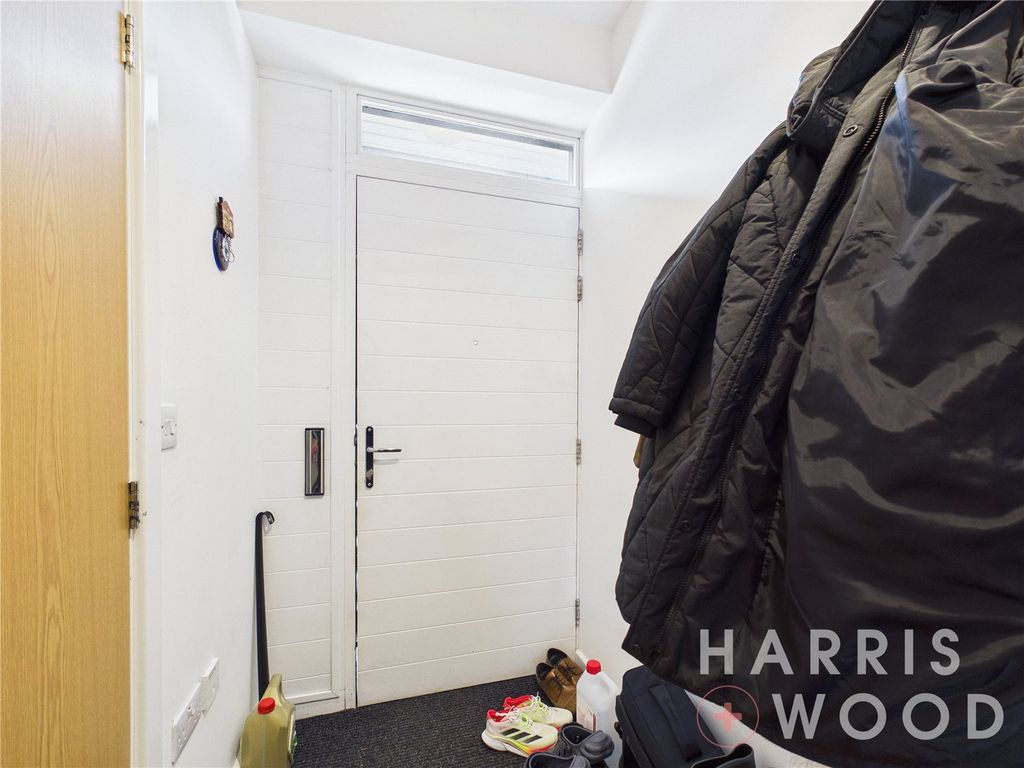 Property photo 2 of 14 Picture No. 11