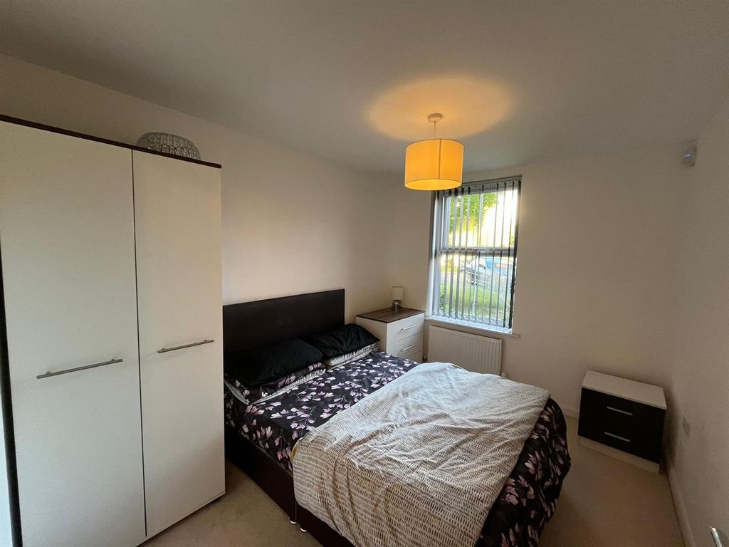 Property photo 3 of 8 Image00004.Jpeg