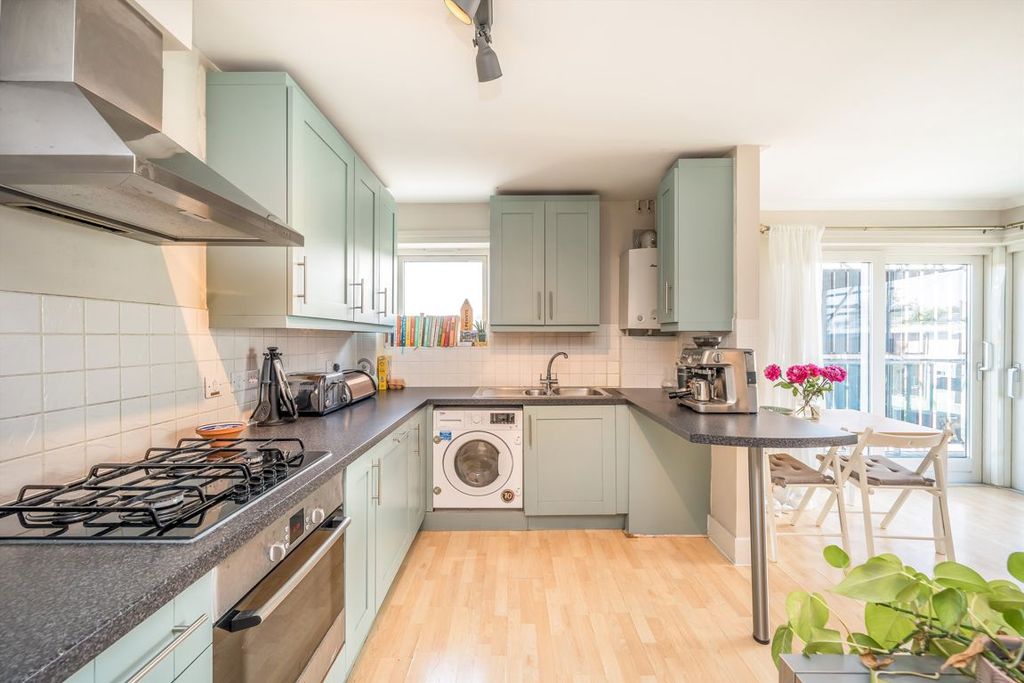 Property photo 3 of 7