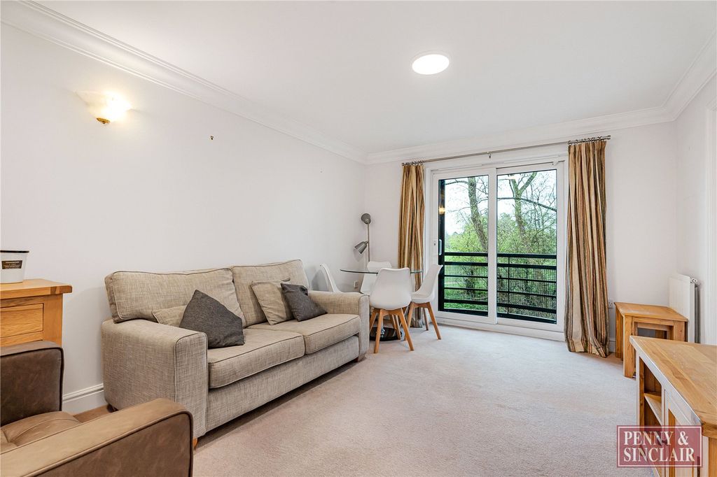 Property photo 1 of 10 Picture No. 13