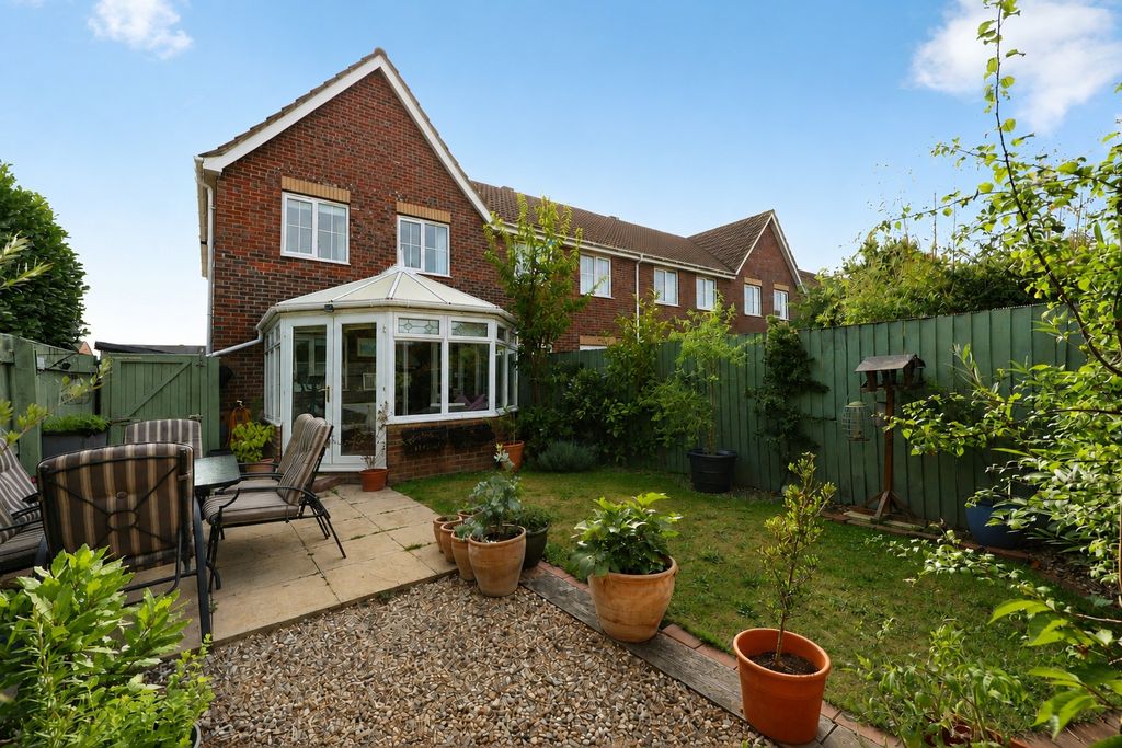 Property photo 3 of 25 5421012