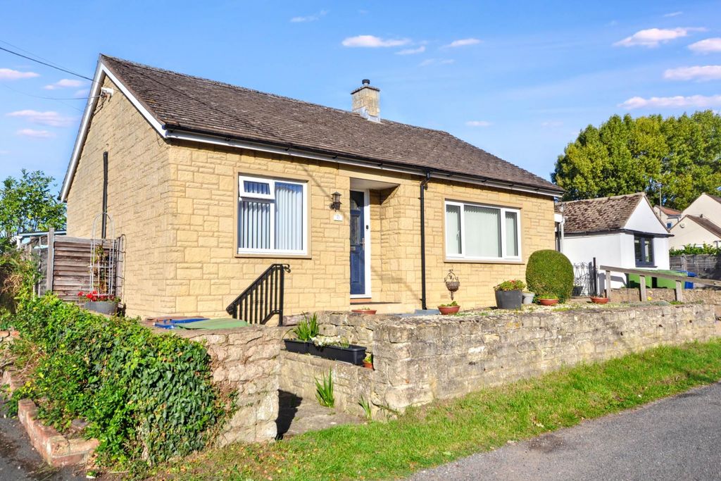 Property photo 1 of 11