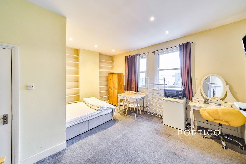 Property photo 3 of 11 Pbox-Img.Jpg