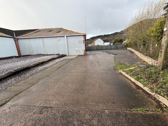 Property photo 3 of 8