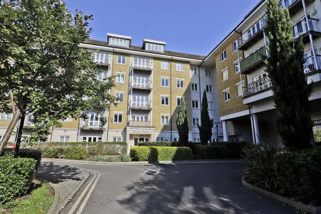 Property photo 2 of 10