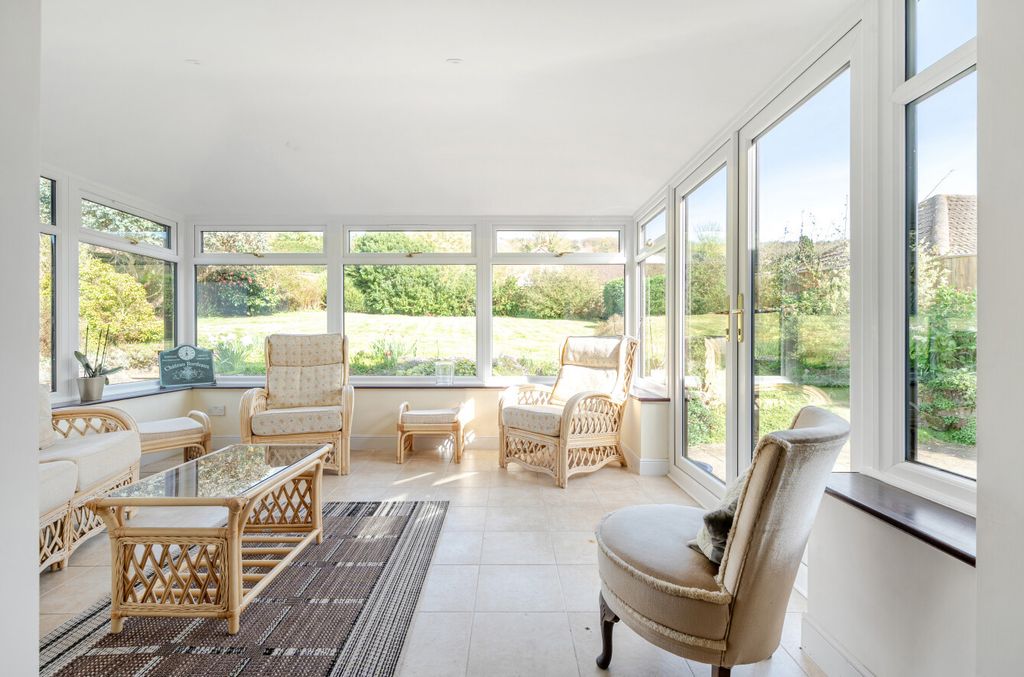 Property photo 3 of 22 1439784-16-69d53d...