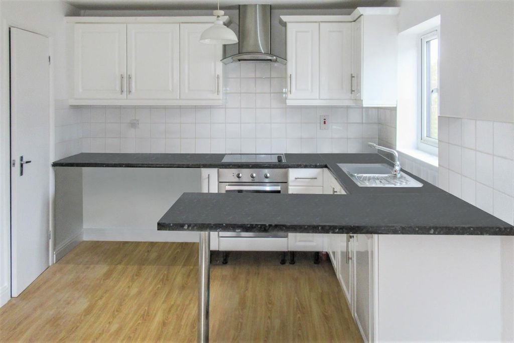 Property photo 2 of 7 Sp00364-P-Img_2018-20 Castle.Jpg