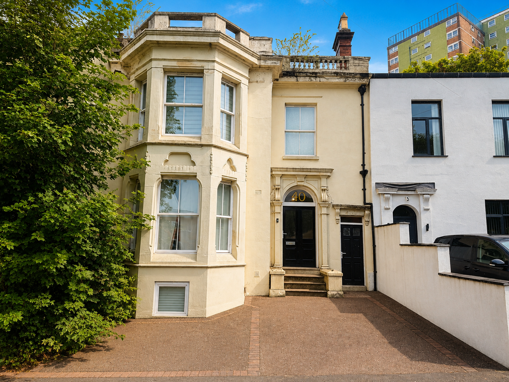Property photo 1 of 6