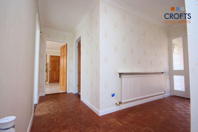 Property photo 2 of 12 Hallway