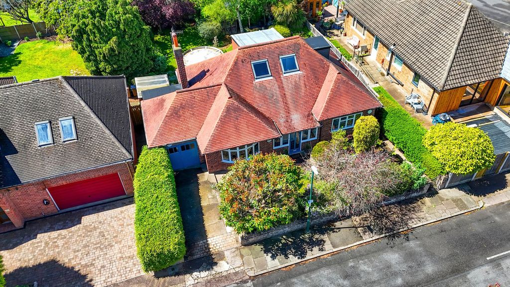 Property photo 1 of 21