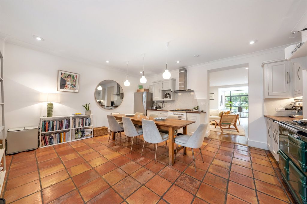 Property photo 2 of 19 Picture No. 02