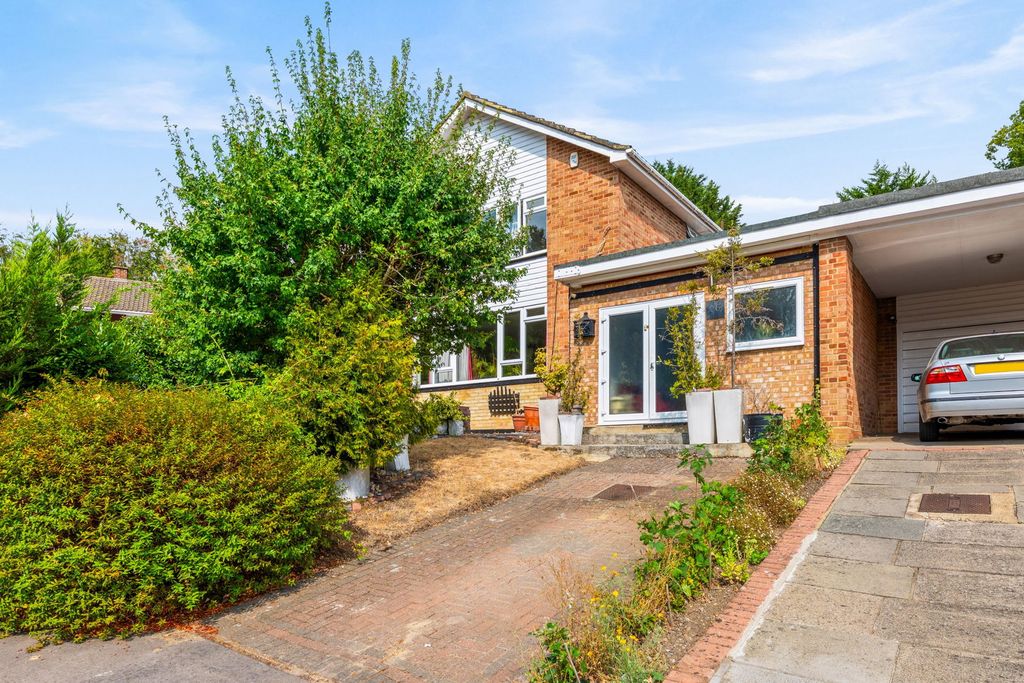 Property photo 2 of 30