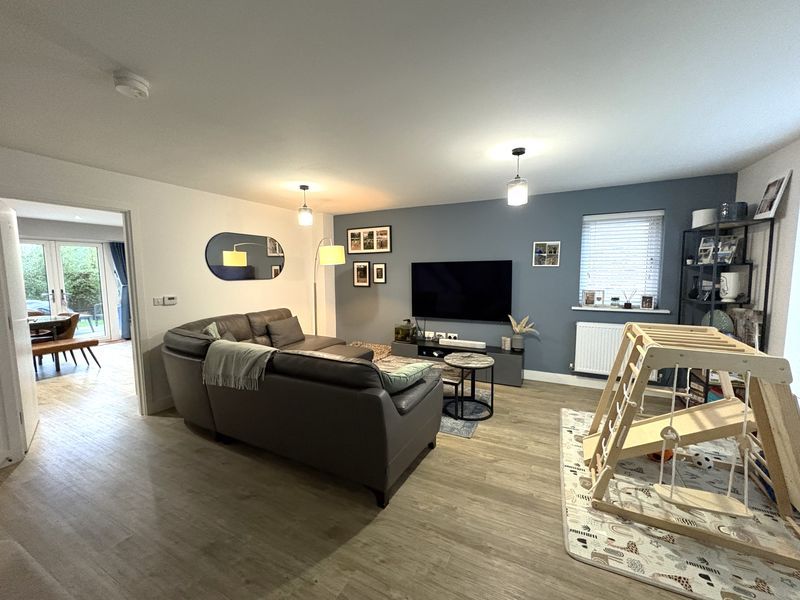 Property photo 2 of 11 Photo 6