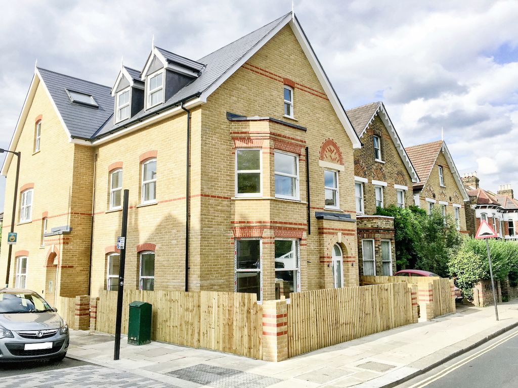 Property photo 2 of 10