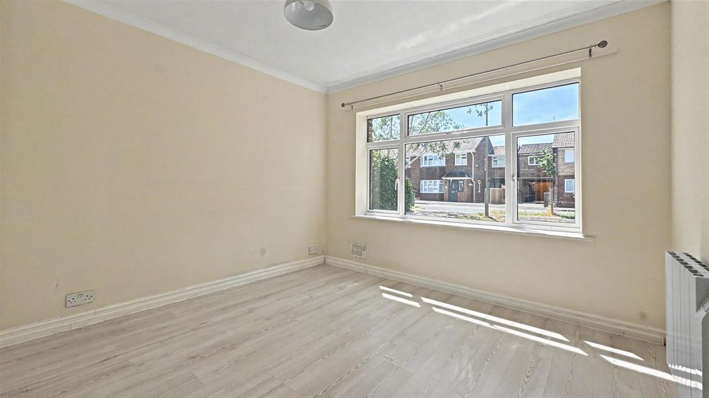 Property photo 3 of 6 Bedroom One