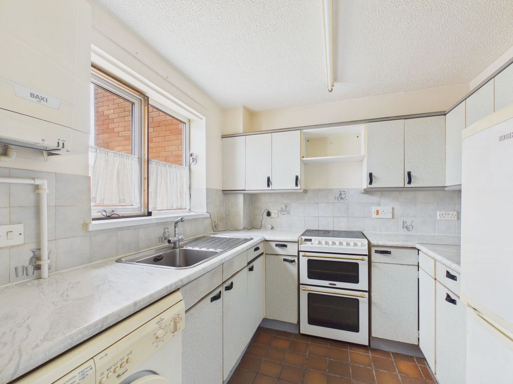 Property photo 3 of 13