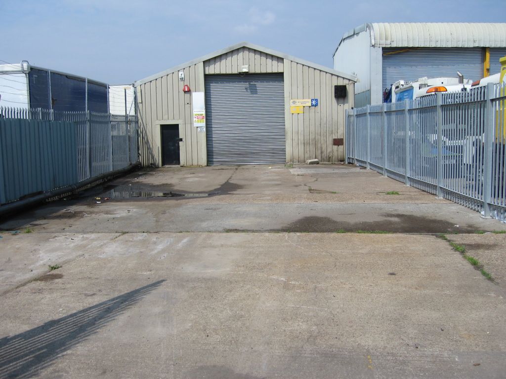 Property photo 1 of 2