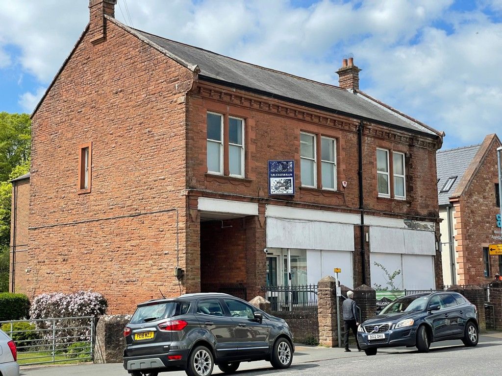 Property photo 1 of 11 Photo 7