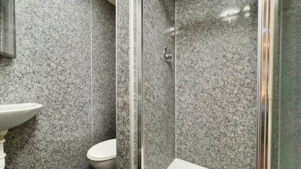 Property photo 3 of 6 Bathroom