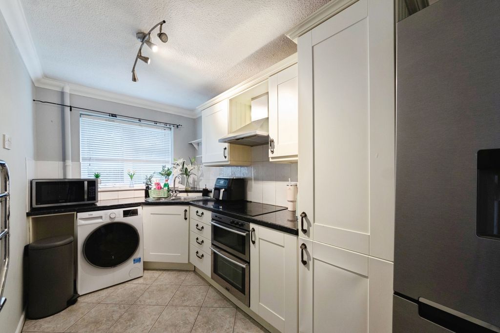 Property photo 2 of 17 Pbox-Img.Jpg