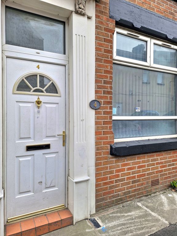 Property photo 3 of 14