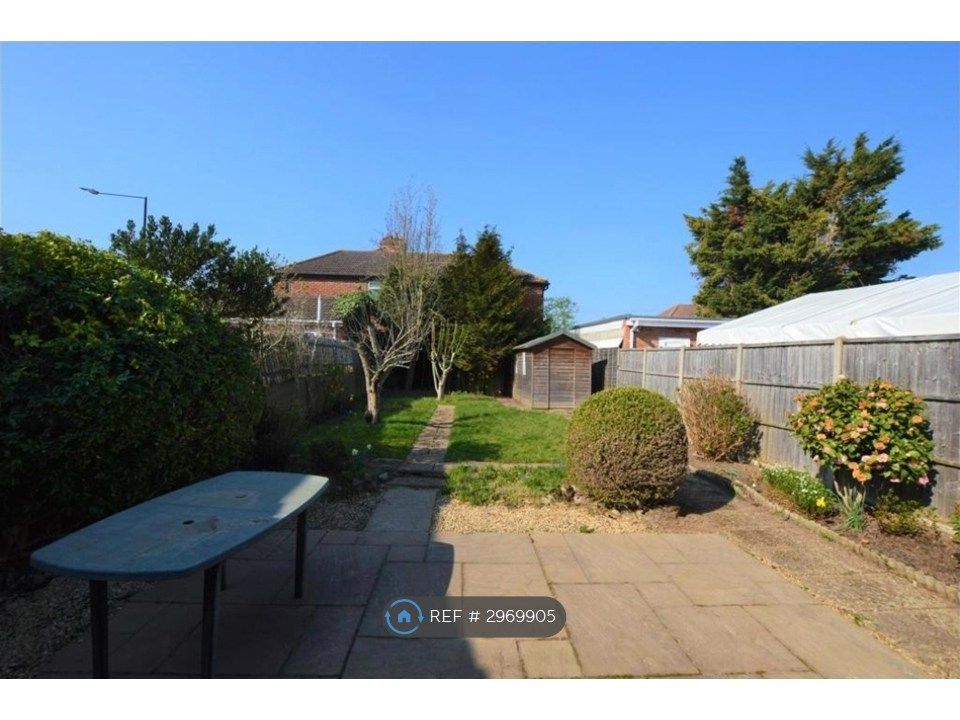 Property photo 2 of 11
