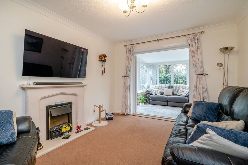 Property photo 3 of 22