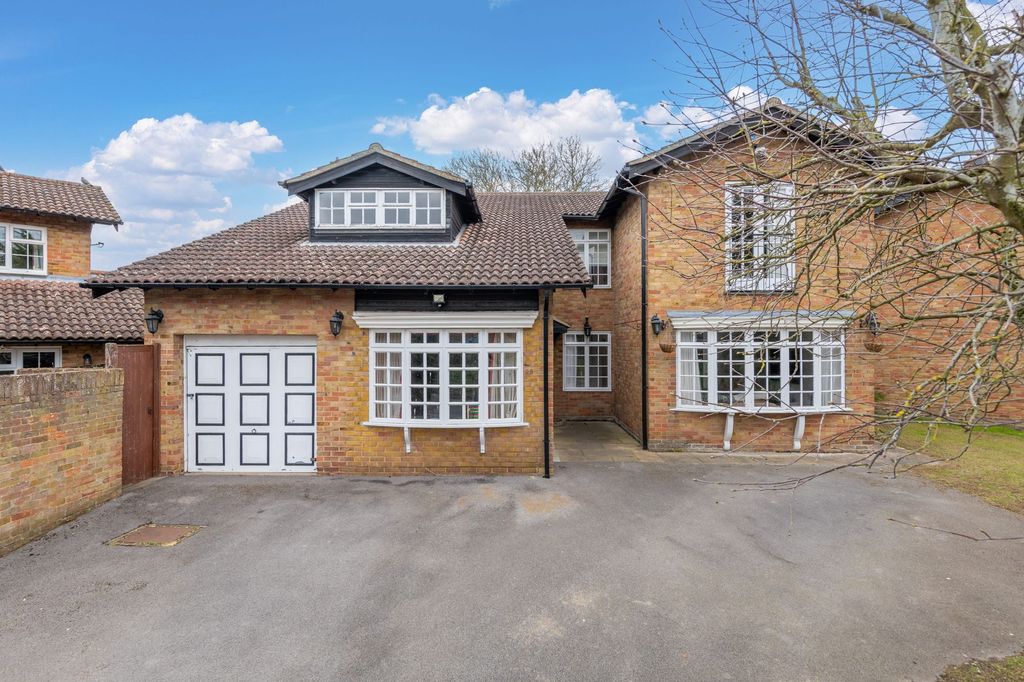 Property photo 1 of 23