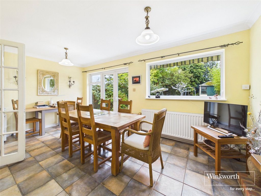 Property photo 3 of 22 Picture No. 04