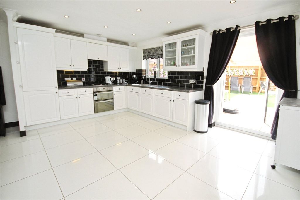 Property photo 3 of 13 Picture No. 08
