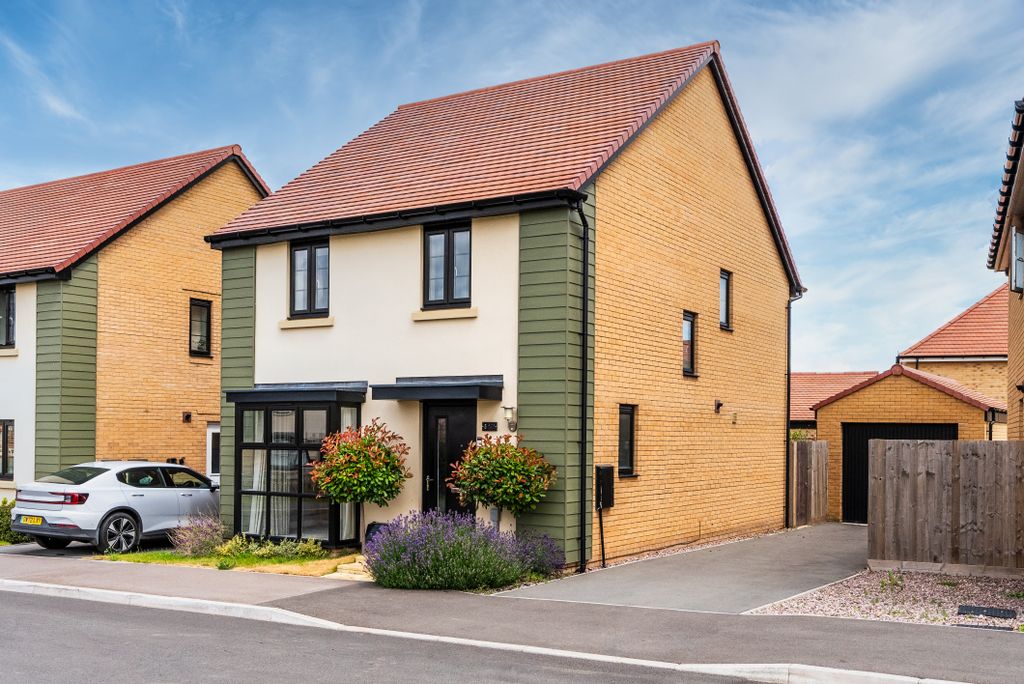 Property photo 1 of 24