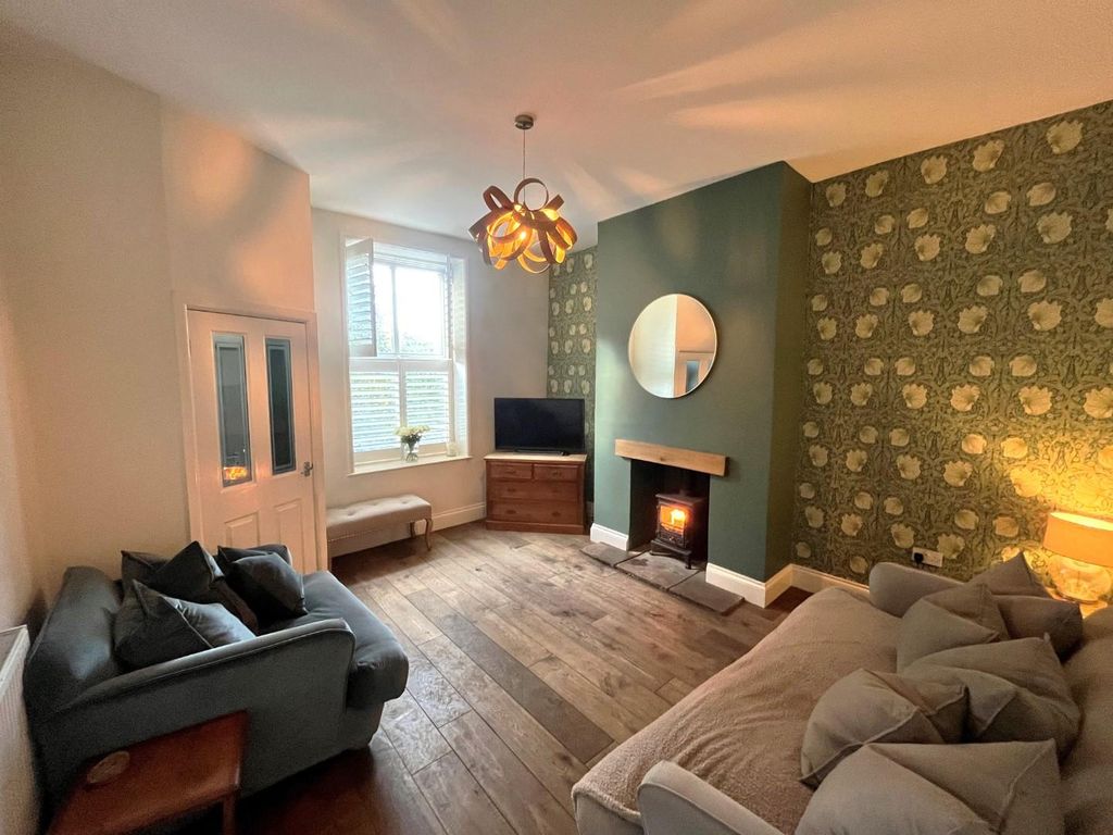 Property photo 2 of 16 7.Jpg