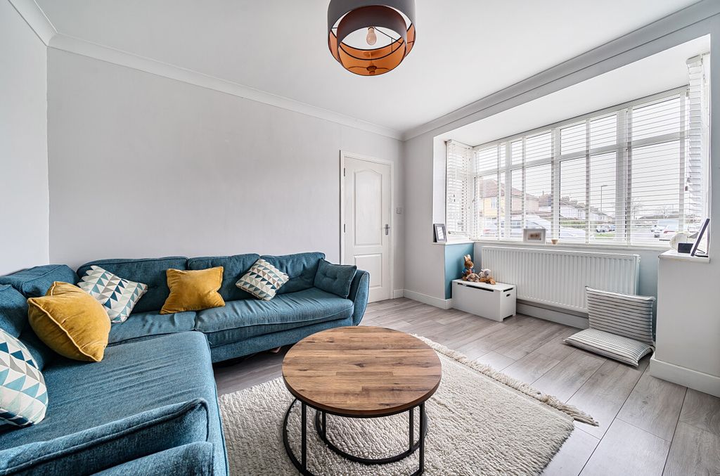 Property photo 2 of 11 1428971-11-69B46c...