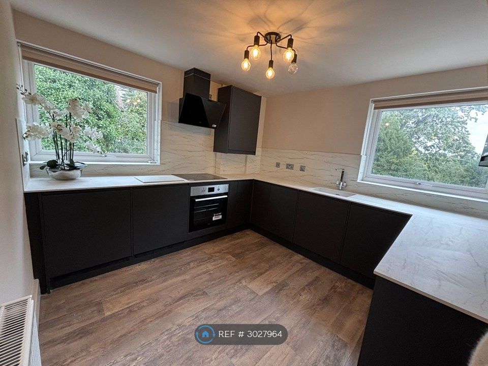 Property photo 1 of 15 Kitchen