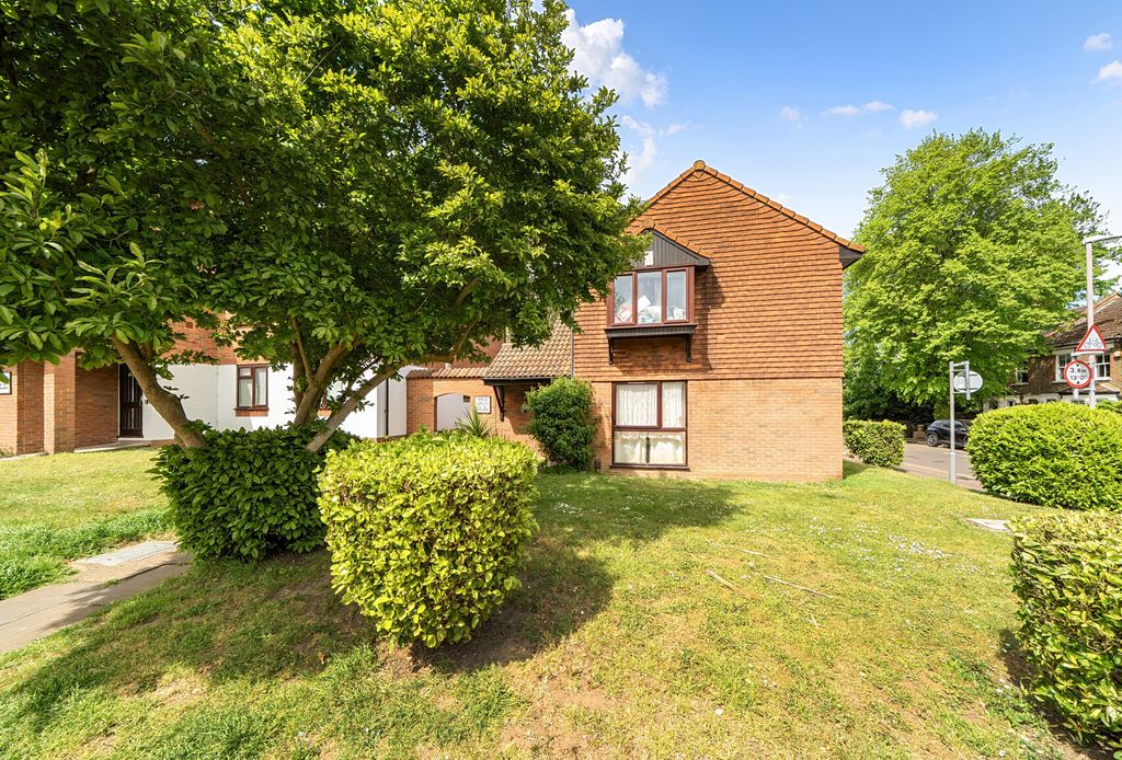 Property photo 3 of 14 1-69F2303F06A7B-1...