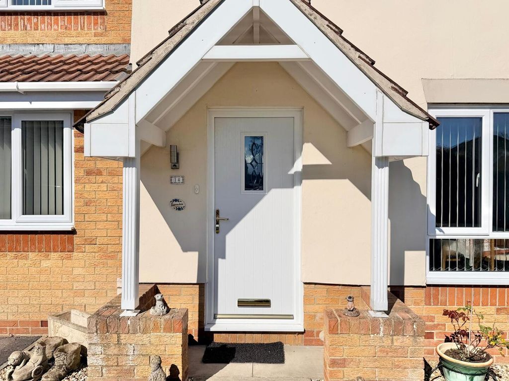 Property photo 2 of 33 Front (Exterior)